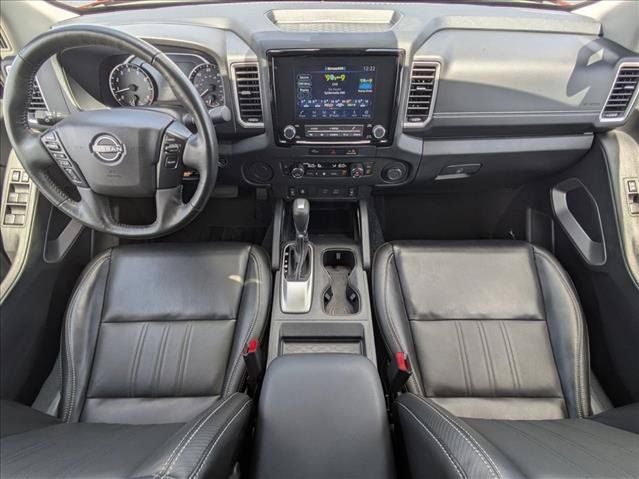 Used 2024 Nissan Frontier SL RWD image 17