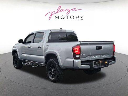 Used 2022 Toyota Tacoma SR5 w/ Technology Package AWD/4WD image 7