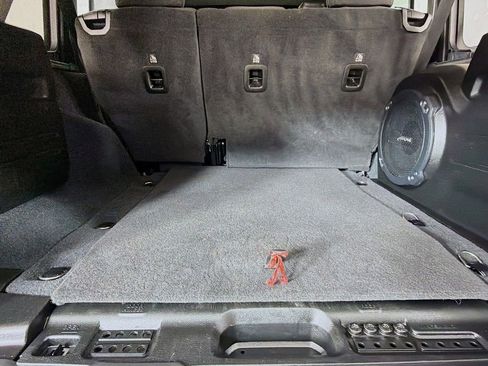 Used 2022 Jeep Wrangler Unlimited Rubicon image 12