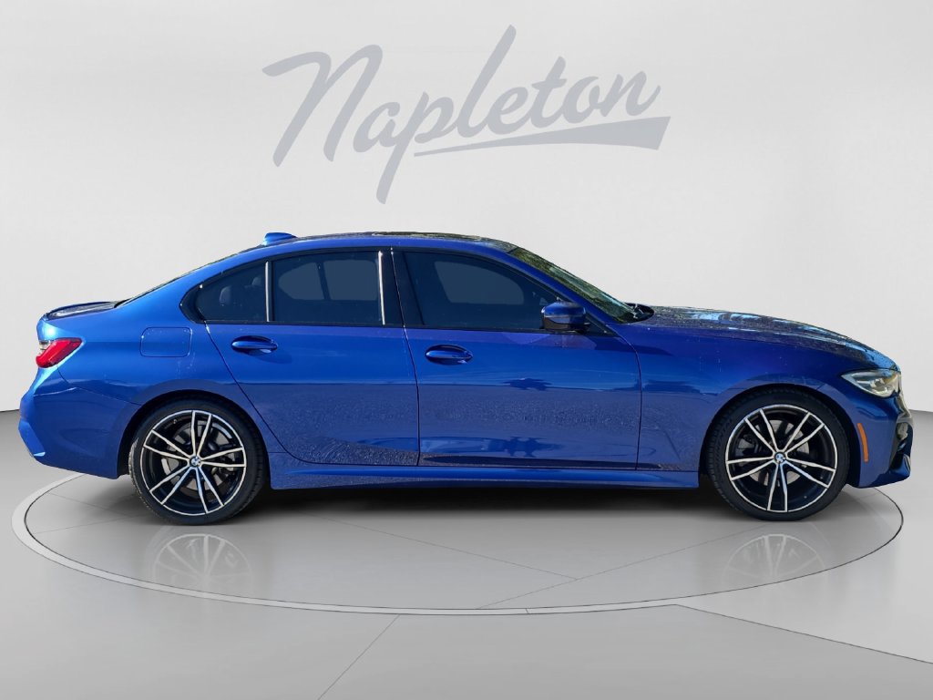 Used 2022 BMW 330i Sedan w/ M Sport Package RWD image 7