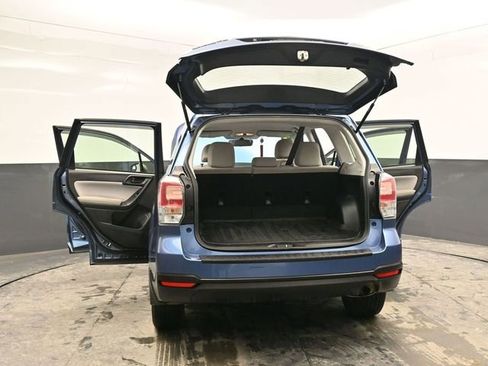 Used 2017 Subaru Forester 2.5i w/ Alloy Wheel Package image 43