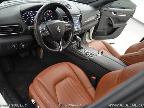 Used 2022 Maserati Levante GT image 12