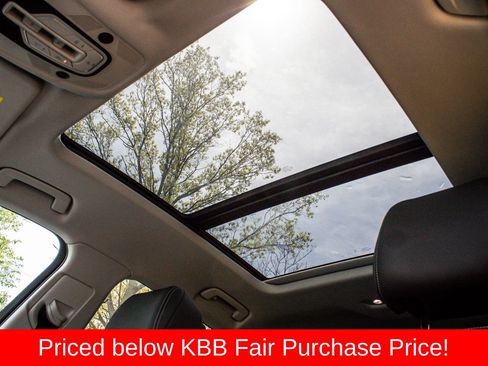 Used 2021 Audi e-tron Premium Plus w/ Premium Plus Package AWD/4WD image 18