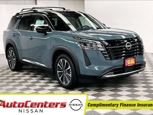 New 2026 Nissan Pathfinder Platinum AWD/4WD image 1