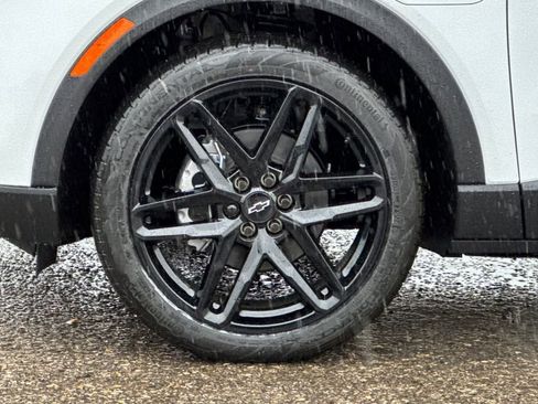 New 2026 Chevrolet Equinox EV LT w/ LPO, Blackout Package image 24