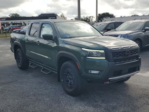 New 2026 Nissan Frontier PRO-4X w/ Pro-4x Convenience Package image 3