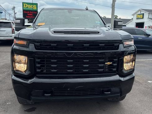 Used 2021 Chevrolet Silverado 2500 Custom w/ Custom Value Package AWD/4WD image 2