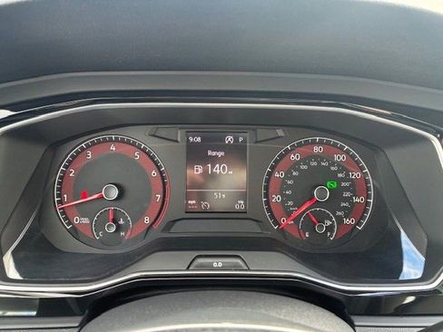 Used 2021 Volkswagen Jetta SE image 12