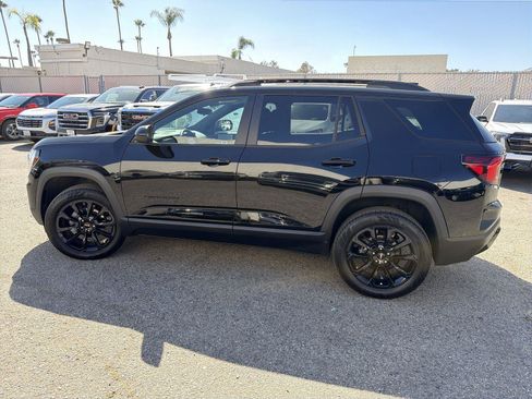Used 2026 GMC Terrain Elevation w/ Black Edition FWD image 8