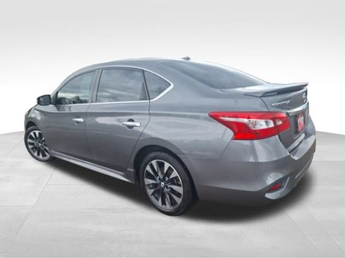 Used 2019 Nissan Sentra SR FWD image 5