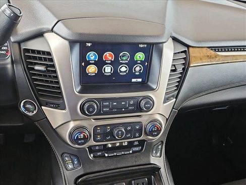 Used 2016 GMC Yukon XL Denali w/ Open Road Package AWD/4WD image 15