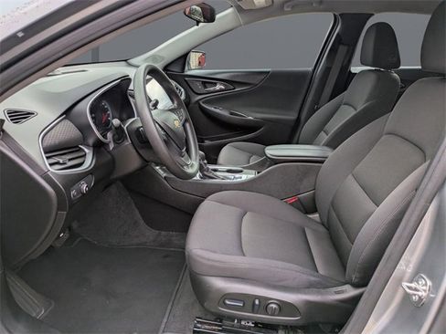 Used 2024 Chevrolet Malibu LT image 20