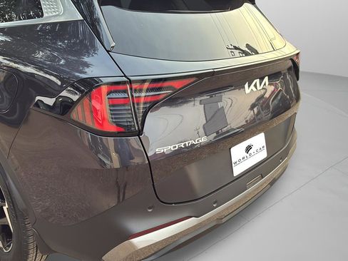 New 2026 Kia Sportage EX w/ EX Panorama Roof Package FWD image 29