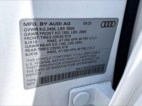 Used 2025 Audi Q5 Premium w/ Convenience Package AWD/4WD image 19