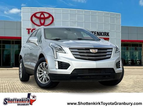 Used 2018 Cadillac XT5 Luxury w/ Driver Awareness Package FWD image 1