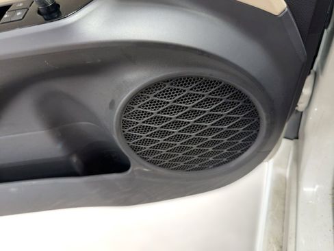 Used 2018 Toyota Prius Four image 20