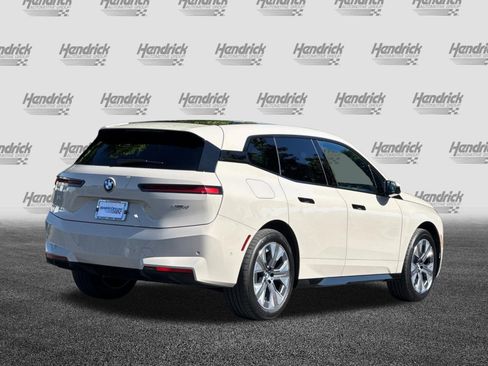 Used 2026 BMW iX xDrive45 AWD/4WD image 5
