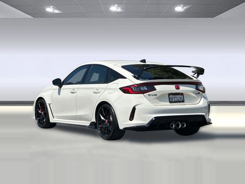 Used 2025 Honda Civic Type R image 3
