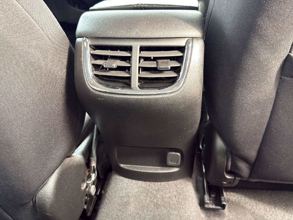Used 2024 Chevrolet Malibu LT FWD image 19