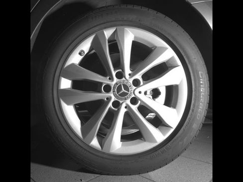 Used 2019 Mercedes-Benz C 300 4MATIC Sedan image 11