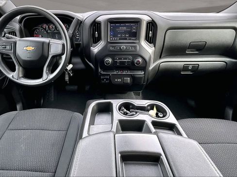 Used 2021 Chevrolet Silverado 1500 Custom w/ LPO, Dark Essentials Package AWD/4WD image 17