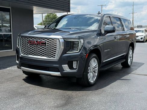 Used 2021 GMC Yukon XL Denali AWD/4WD image 4