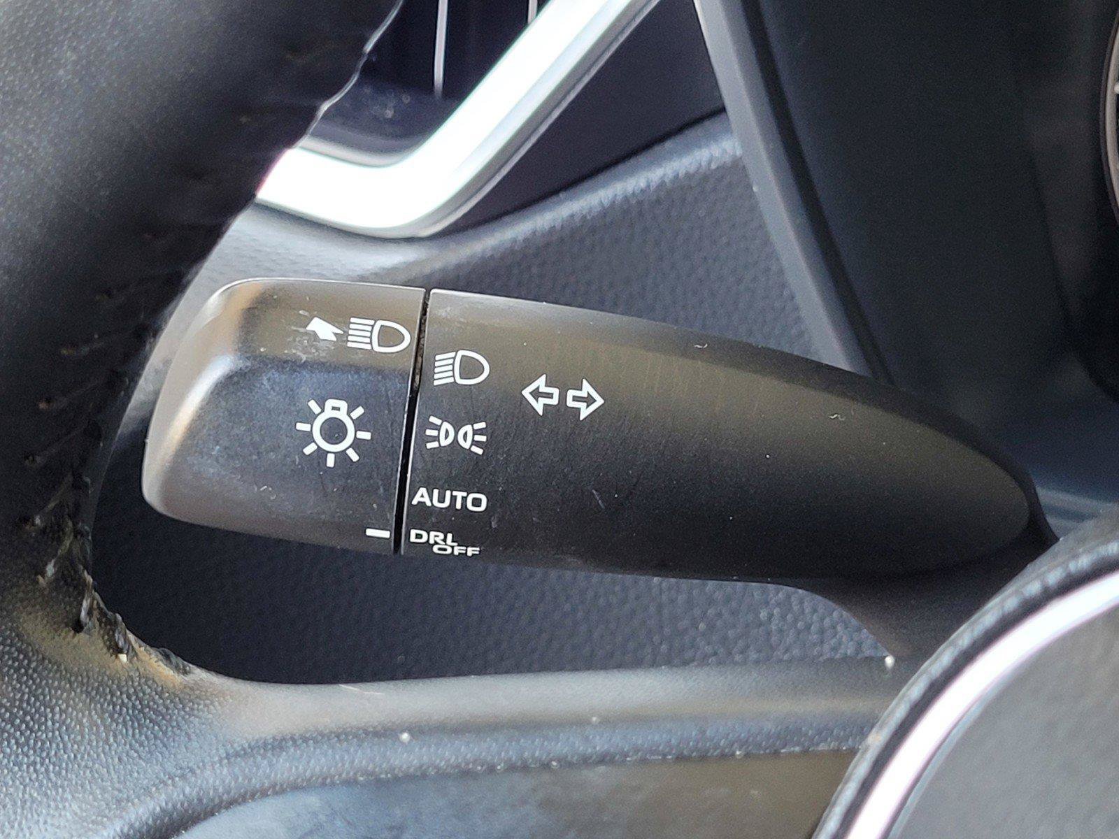 Used 2023 Toyota Corolla SE w/ SE Premium Package FWD image 34