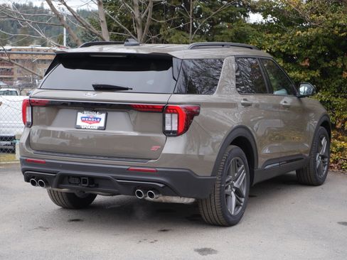 New 2026 Ford Explorer ST w/ Sun And Sound Package AWD/4WD image 31