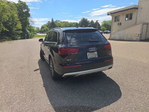 Used 2018 Audi Q7 3.0T Premium Plus w/ Premium Plus Package AWD/4WD image 10