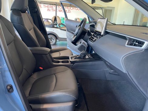 Certified 2026 Toyota Corolla Cross XLE image 19