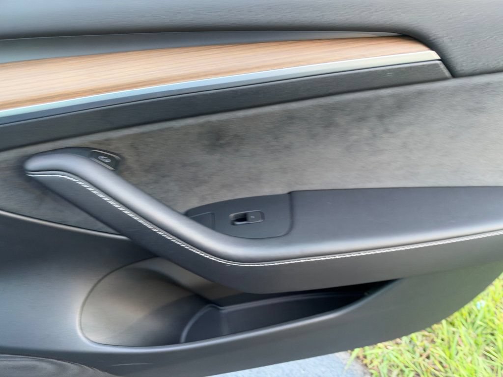 Used 2023 Tesla Model 3 Standard Range RWD image 31