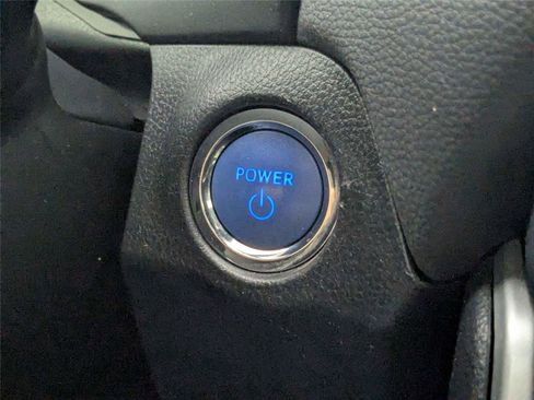 Used 2021 Toyota RAV4 XLE Premium AWD/4WD image 29
