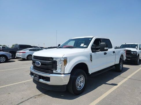 Used 2019 Ford F250 XL w/ Power Equipment Group AWD/4WD image 2