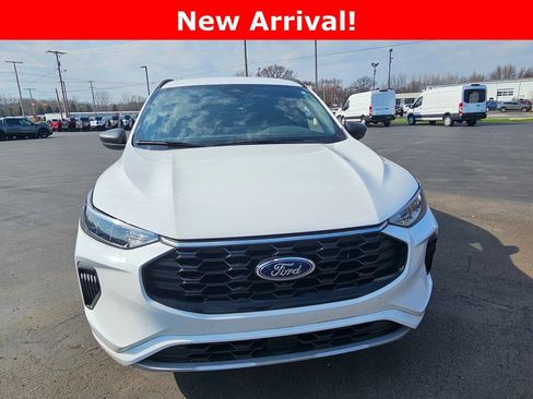 Used 2023 Ford Escape ST-Line w/ Tech Pack #1 image 2