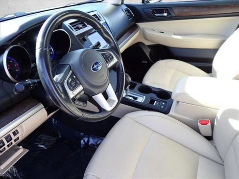 Used 2016 Subaru Outback 3.6R Limited image 12