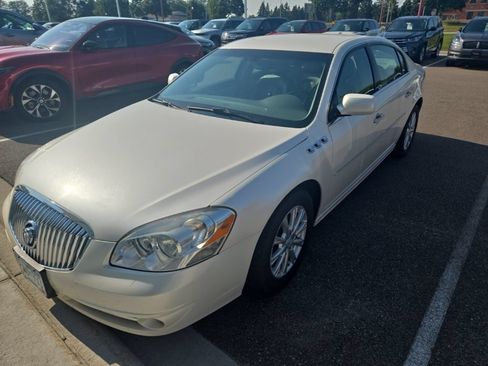 Used 2011 Buick Lucerne CXL w/ Driver Confidence Package FWD image 6