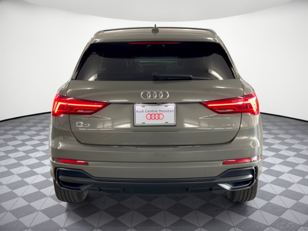 Certified 2021 Audi Q3 2.0T Premium w/ Convenience Package AWD/4WD image 11