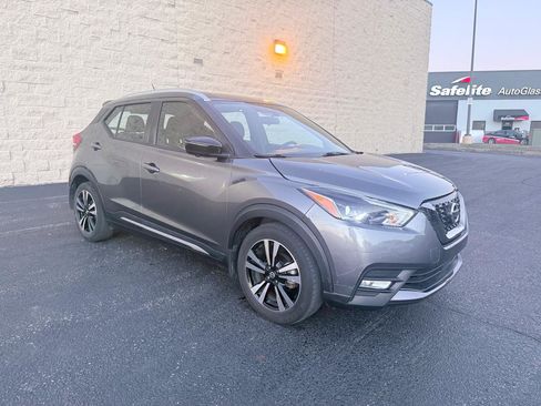 Used 2020 Nissan Kicks SR image 7