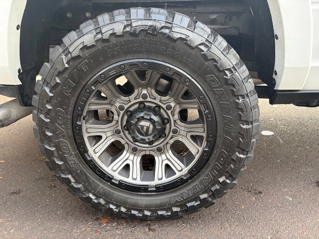 Used 2021 RAM 2500 Laramie w/ Night Edition AWD/4WD image 6