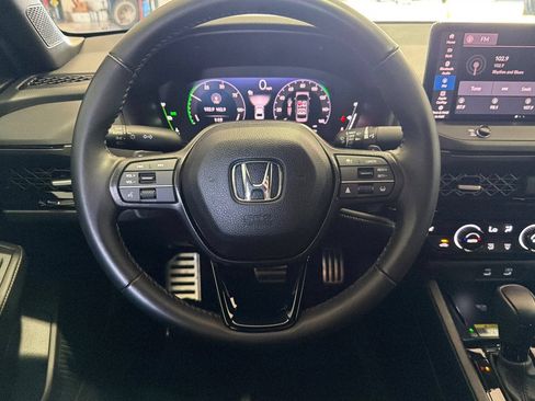 Used 2025 Honda Accord Sport image 14