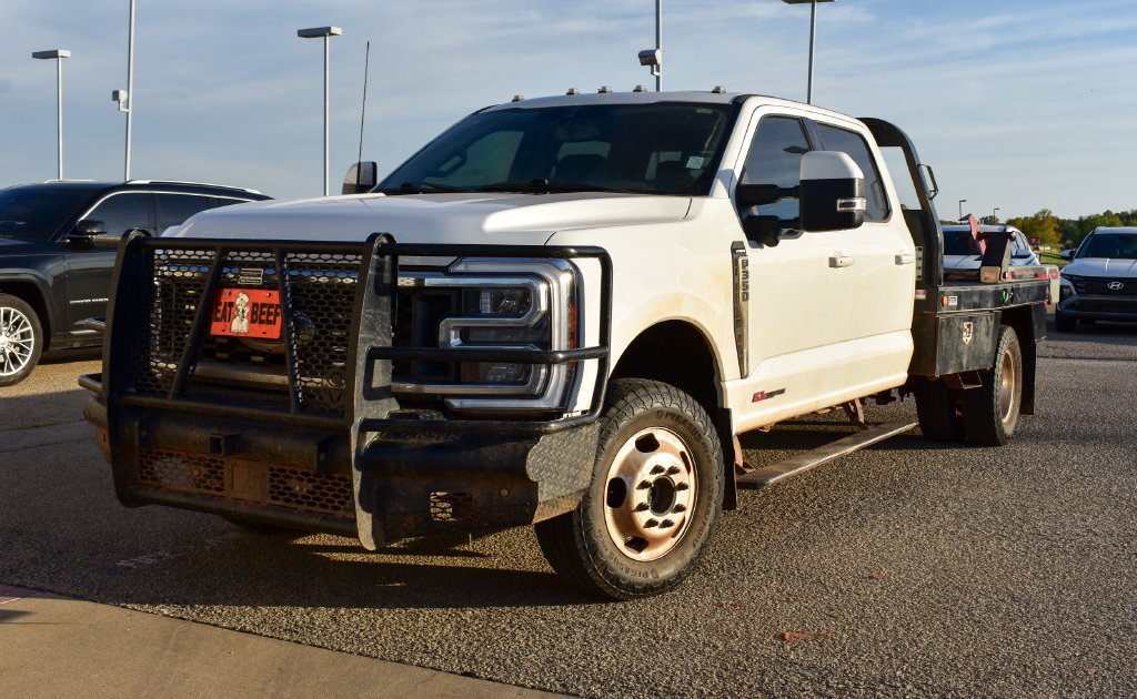 Used 2023 Ford F350 Lariat w/ Lariat Ultimate Package AWD/4WD image 1