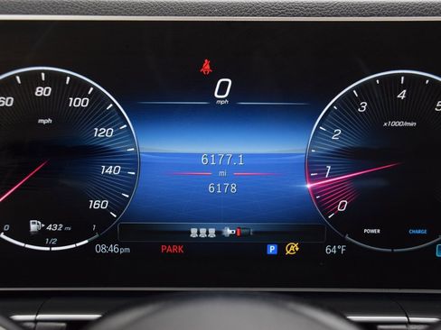 Used 2025 Mercedes-Benz GLE 350 4MATIC image 25