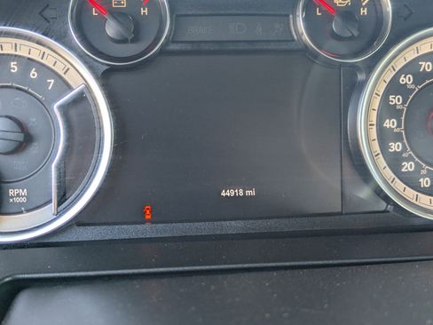 Used 2019 RAM 1500 Classic Warlock w/ Luxury Group image 9