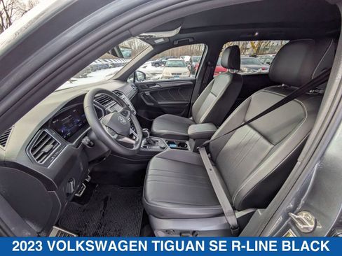 Used 2023 Volkswagen Tiguan SE R-Line image 26