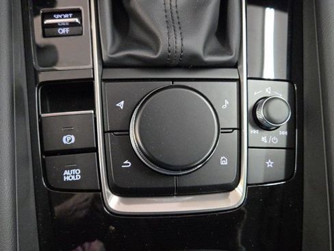 New 2025 MAZDA MAZDA3 2.5 Turbo Sedan w/Premium Plus image 6