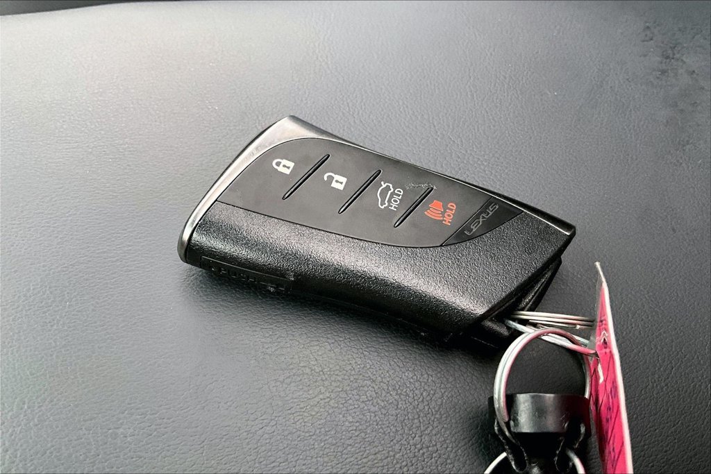 Used 2025 Lexus ES 300h w/ Premium Package FWD image 13