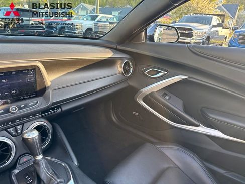 Used 2020 Chevrolet Camaro SS RWD image 32
