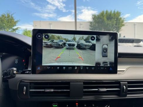 New 2025 Lincoln Corsair FWD w/ Equipment Group 101A image 9