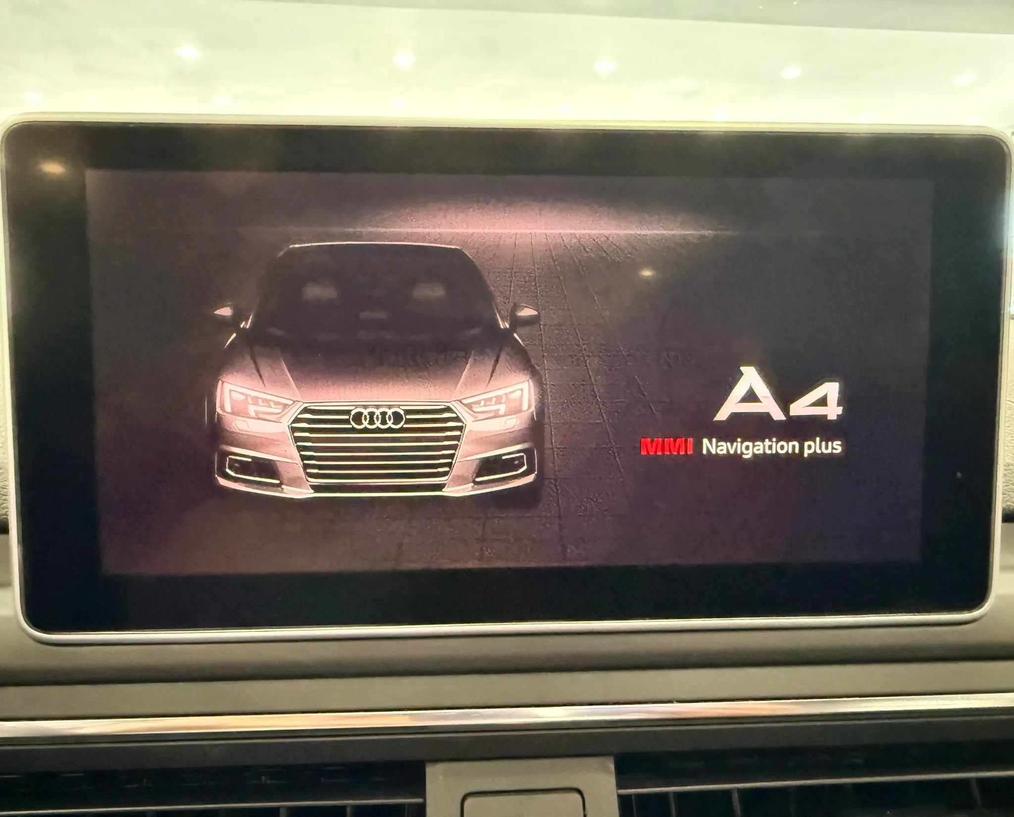 Used 2017 Audi A4 2.0T Ultra Premium w/ Convenience Package FWD image 28