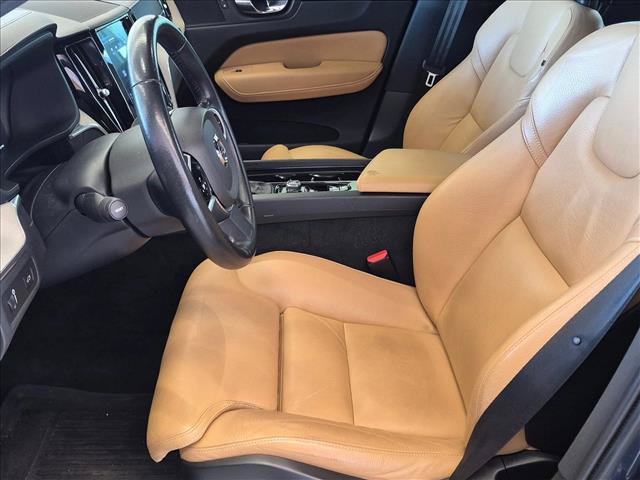 Used 2018 Volvo XC60 T5 Inscription w/ Convenience Package AWD/4WD image 16